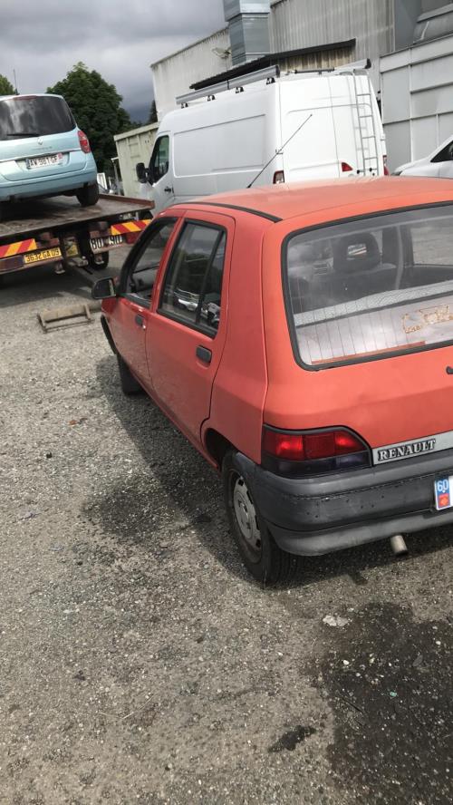 Image Essieu arriere - RENAULT CLIO 1