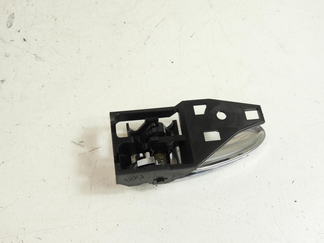 Maniglia interna posteriore destra TOYOTA RAV4 3 PHASE 1 Diésel - 1