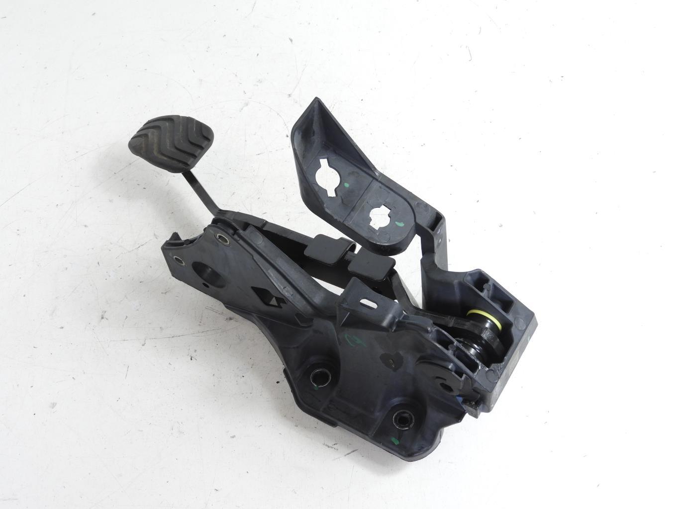 Pedale de frein RENAULT CLIO 5 PHASE 1 Essence - 1