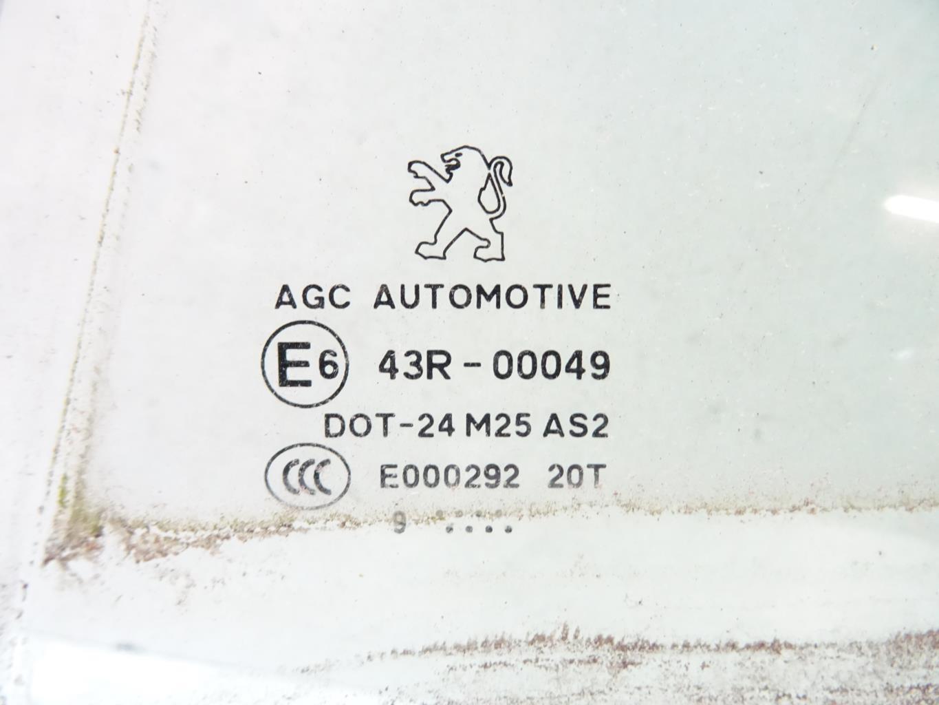 Vetro posteriore sinistro PEUGEOT 308 1 SW PHASE 1 BREAK Gasolina - 1