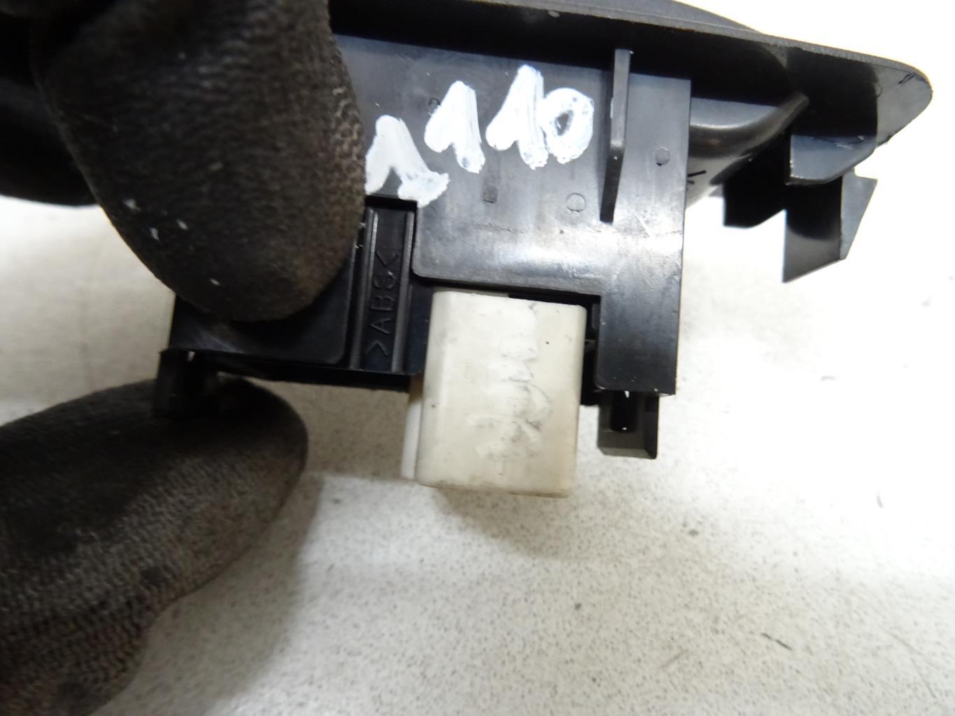 Interruttore lavacristalli posteriore sinistro TOYOTA RAV4 2 PHASE 1 Diésel - 1