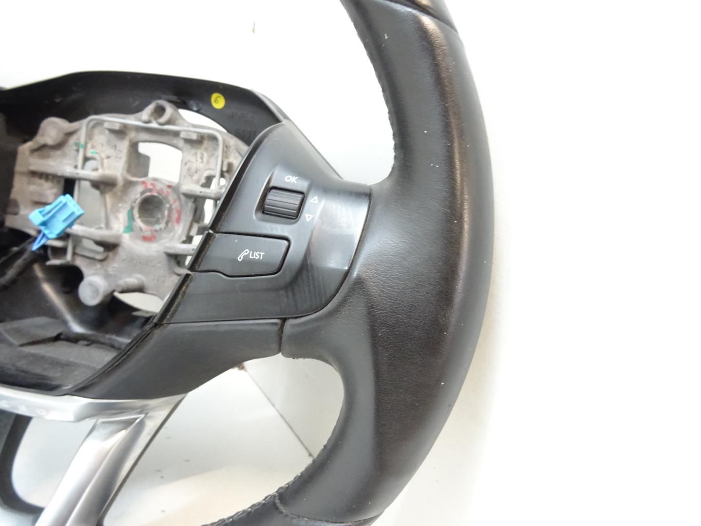 Volant PEUGEOT 2008 1 PHASE 1 Diesel - 1