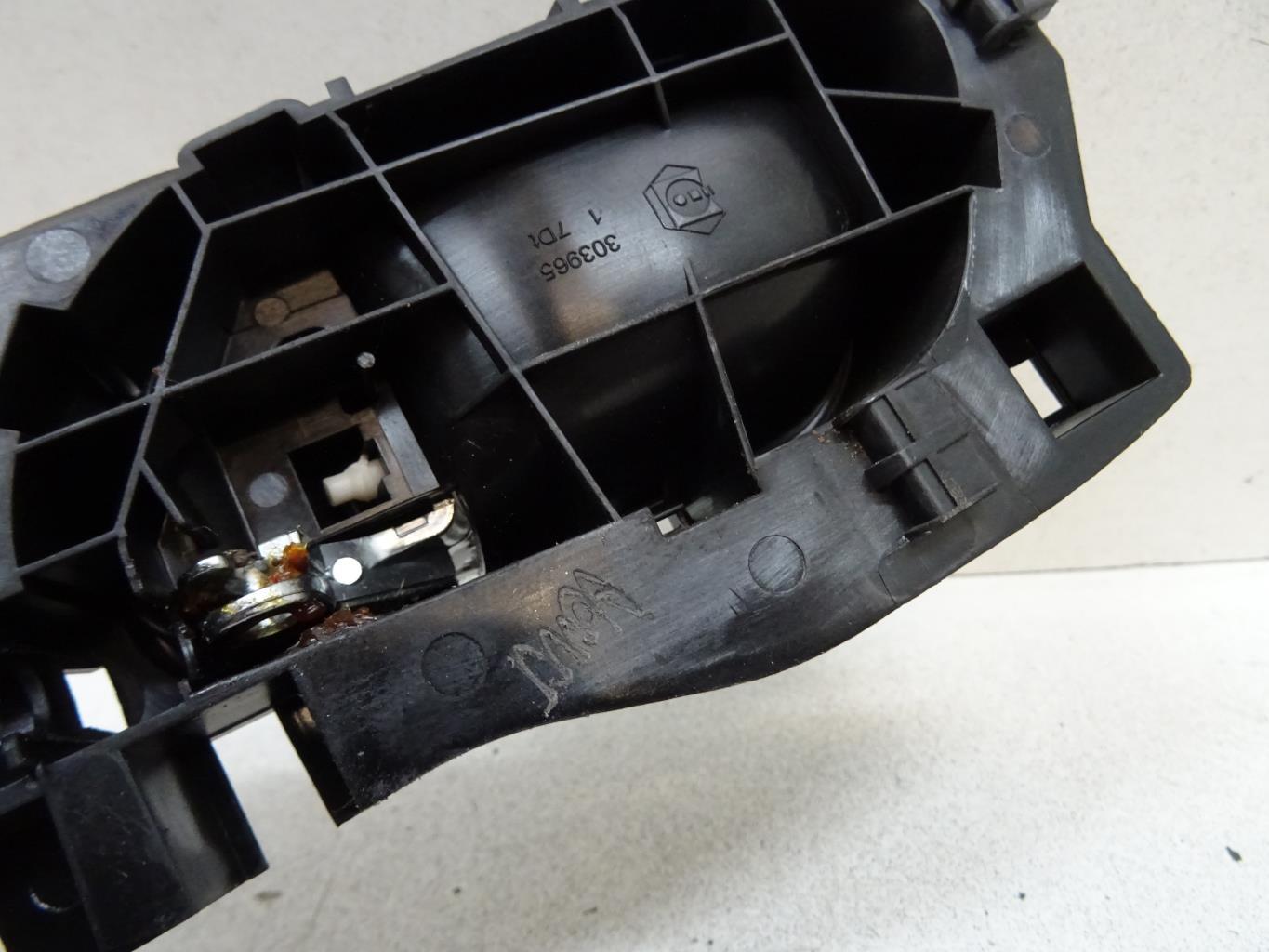 Maniglia interna anteriore destra PEUGEOT 2008 1 PHASE 1 Diésel - 1