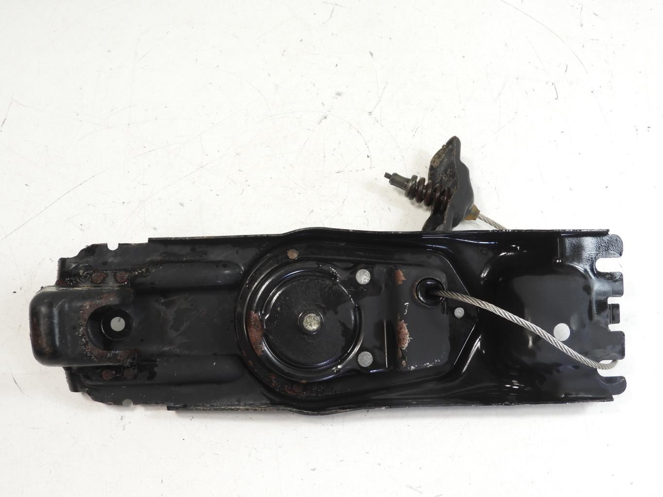 Treuil de roue de secours JEEP CHEROKEE 3 Diesel - 1