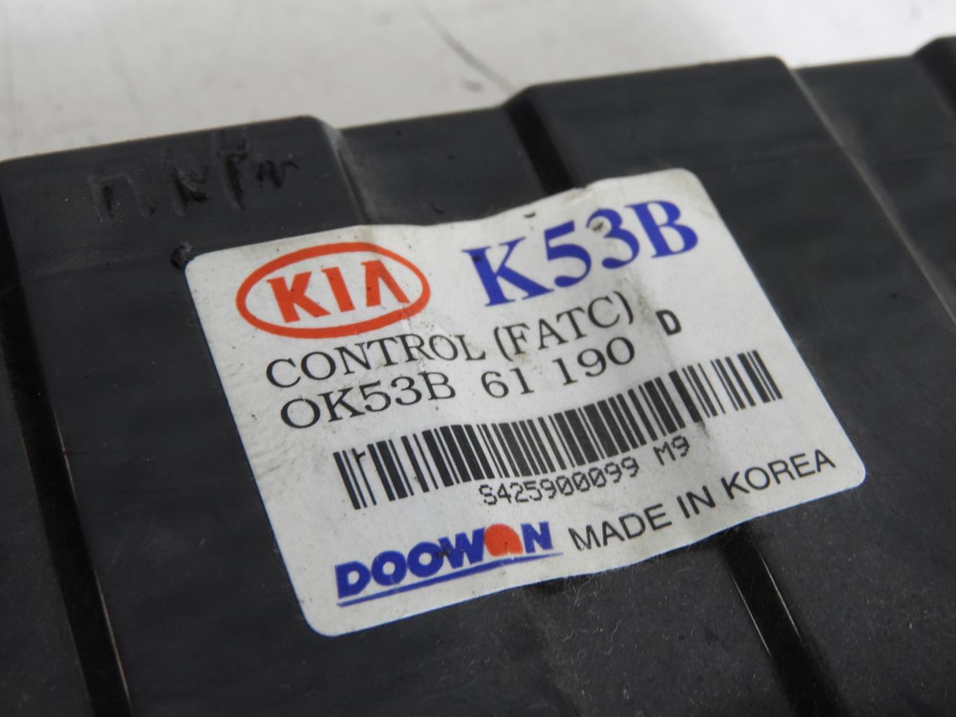 Commande chauffage KIA CARNIVAL 1 Diesel - 1