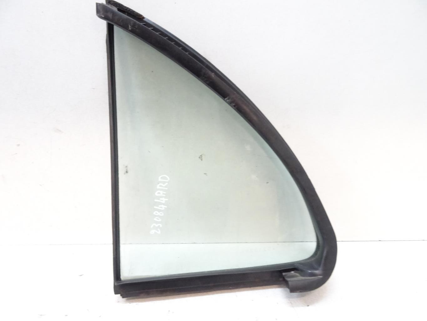 Vetro laterale fisso posteriore destro (portiera) NISSAN ALMERA 1 PHASE 1 Gasolina - 1