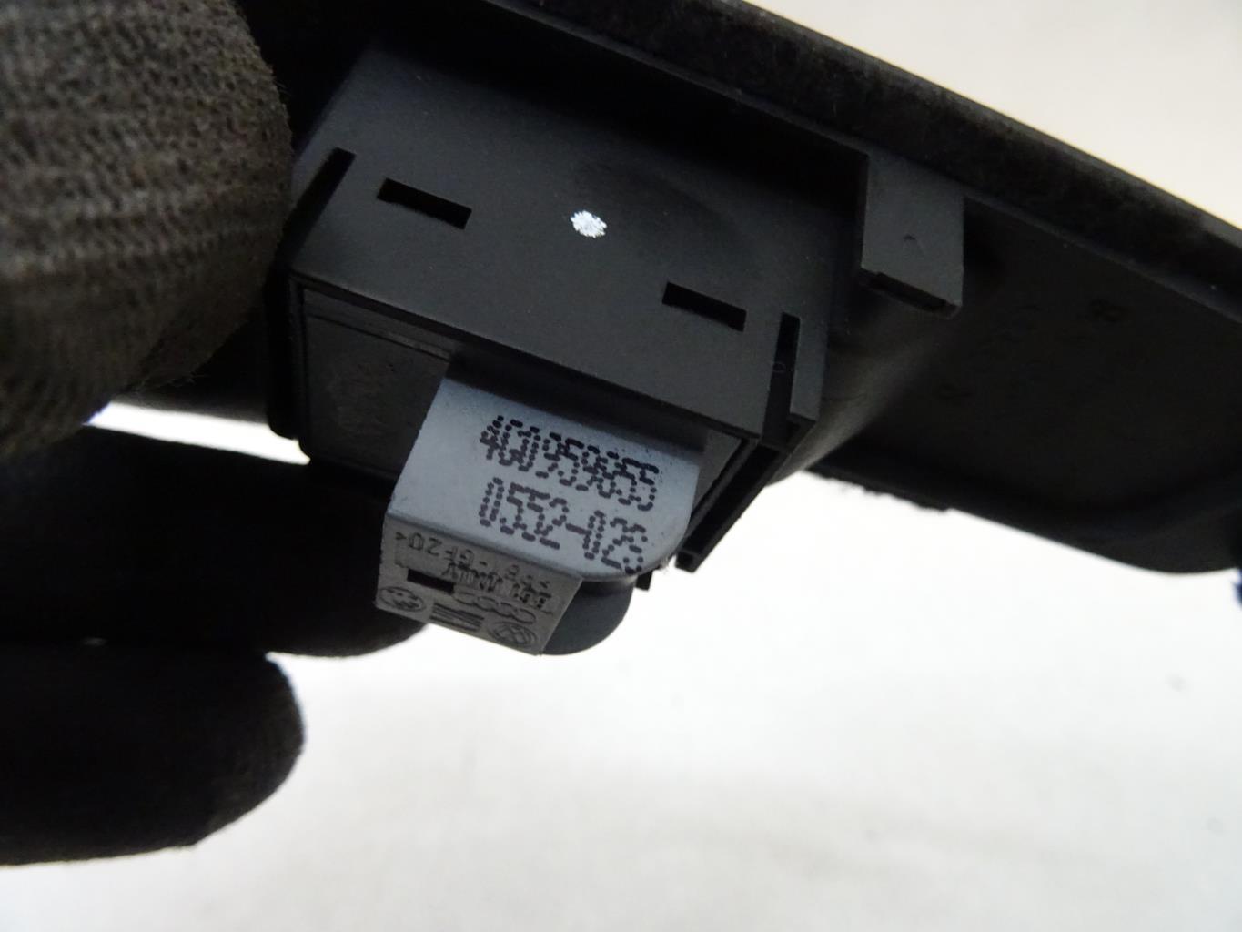 Interruttore lavacristalli posteriore destro AUDI A1 1 PHASE 1 Gasolina - 1