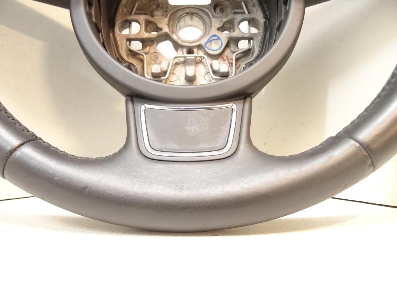 Volant AUDI A1 1 PHASE 1 Essence - 1