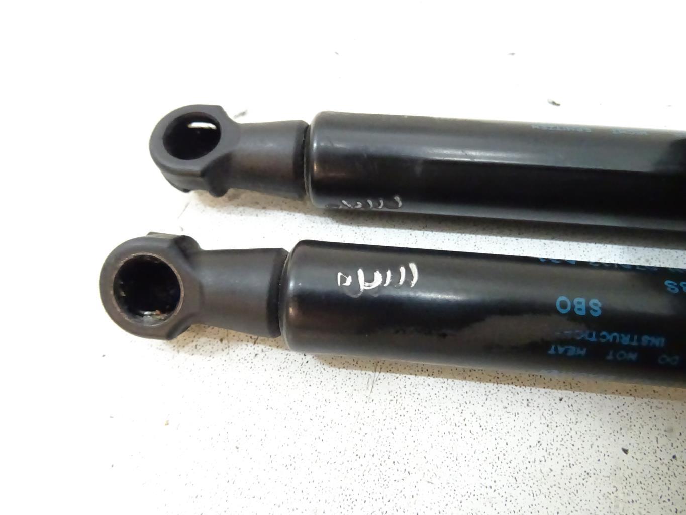 Verin de capot AUDI A1 1 PHASE 1 Essence - 1
