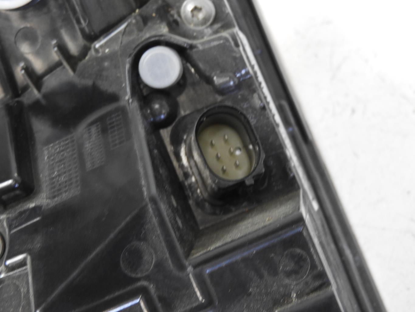 Fanale posteriore principale destro (luci) AUDI A5 2 CABRIO S5 PHASE 2 Gasolina - 1