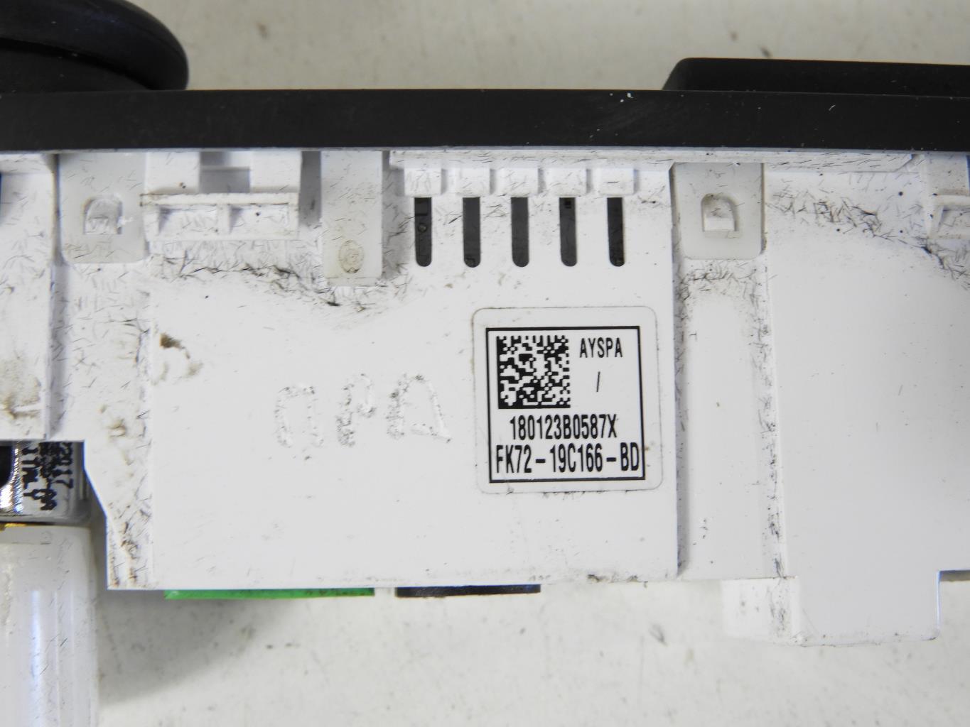 Prise port USB LAND ROVER RANGE ROVER 1 EVOQUE PHASE 2 Diesel - 1