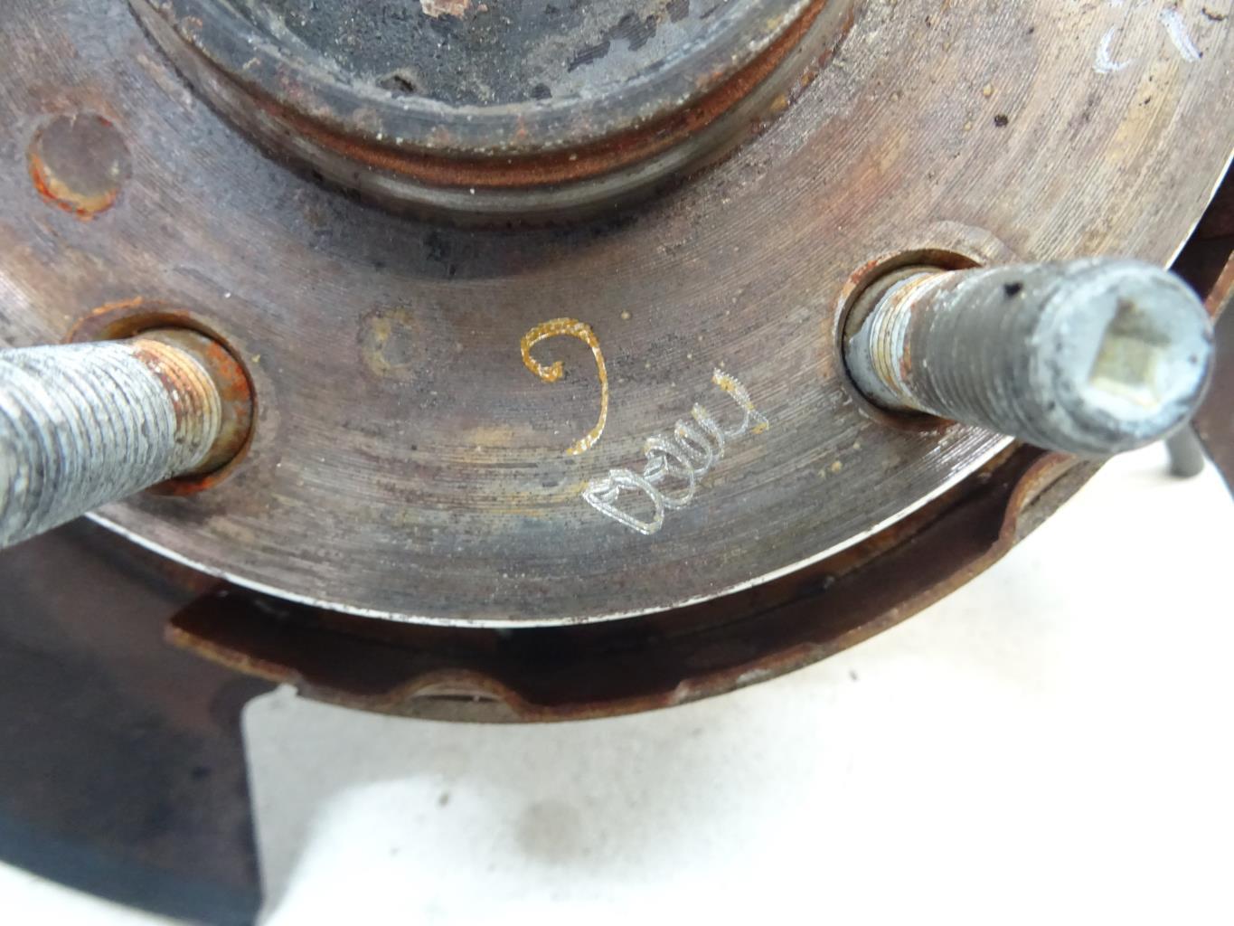 Mozzo posteriore sinistro TOYOTA COROLLA VERSO 2 PHASE 1 Diésel - 1
