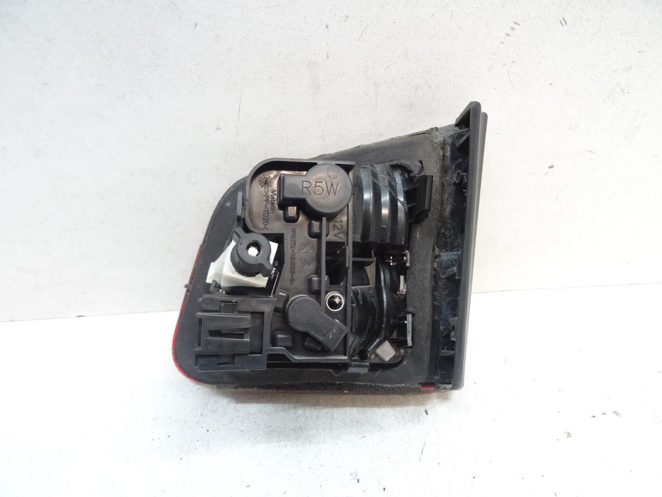Feu arriere secondaire gauche (feux) CITROEN C5 2 Diesel - 1