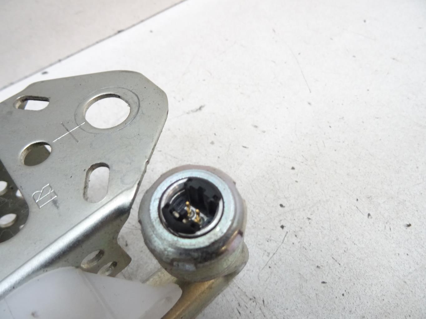Cintura di sicurezza anteriore sinistra TOYOTA AVENSIS 3 PHASE 1 BREAK Diésel - 1