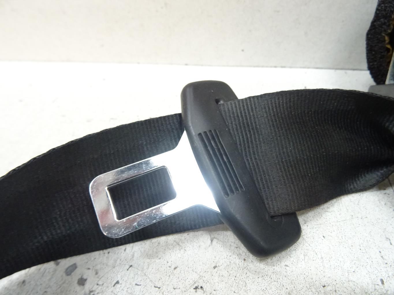 Cintura di sicurezza posteriore destra TOYOTA AVENSIS 3 PHASE 1 BREAK Diésel - 1