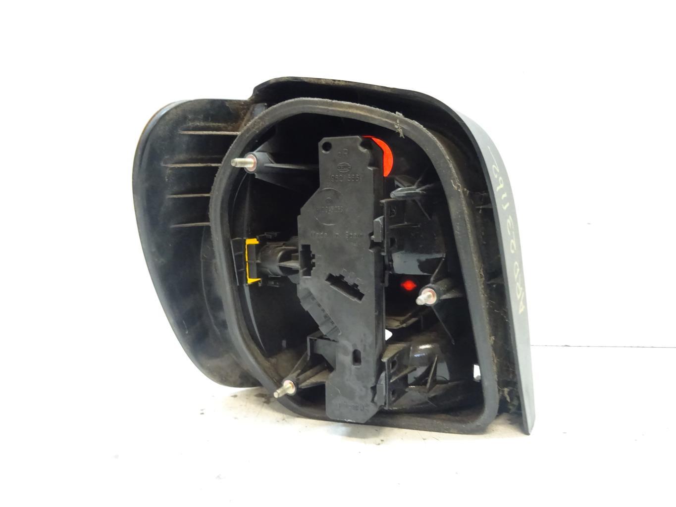 Fanale posteriore principale destro (luci) VOLKSWAGEN POLO 3 PHASE 1 Gasolina - 1