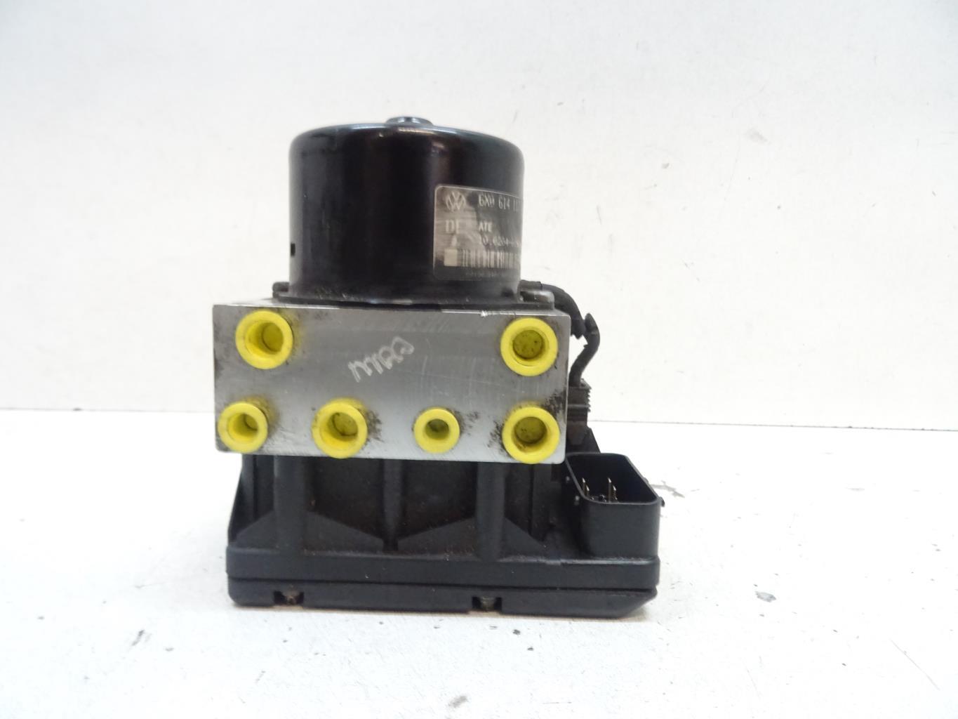 Blocco ABS (antibloccaggio freni) VOLKSWAGEN POLO 3 PHASE 1 Gasolina - 1