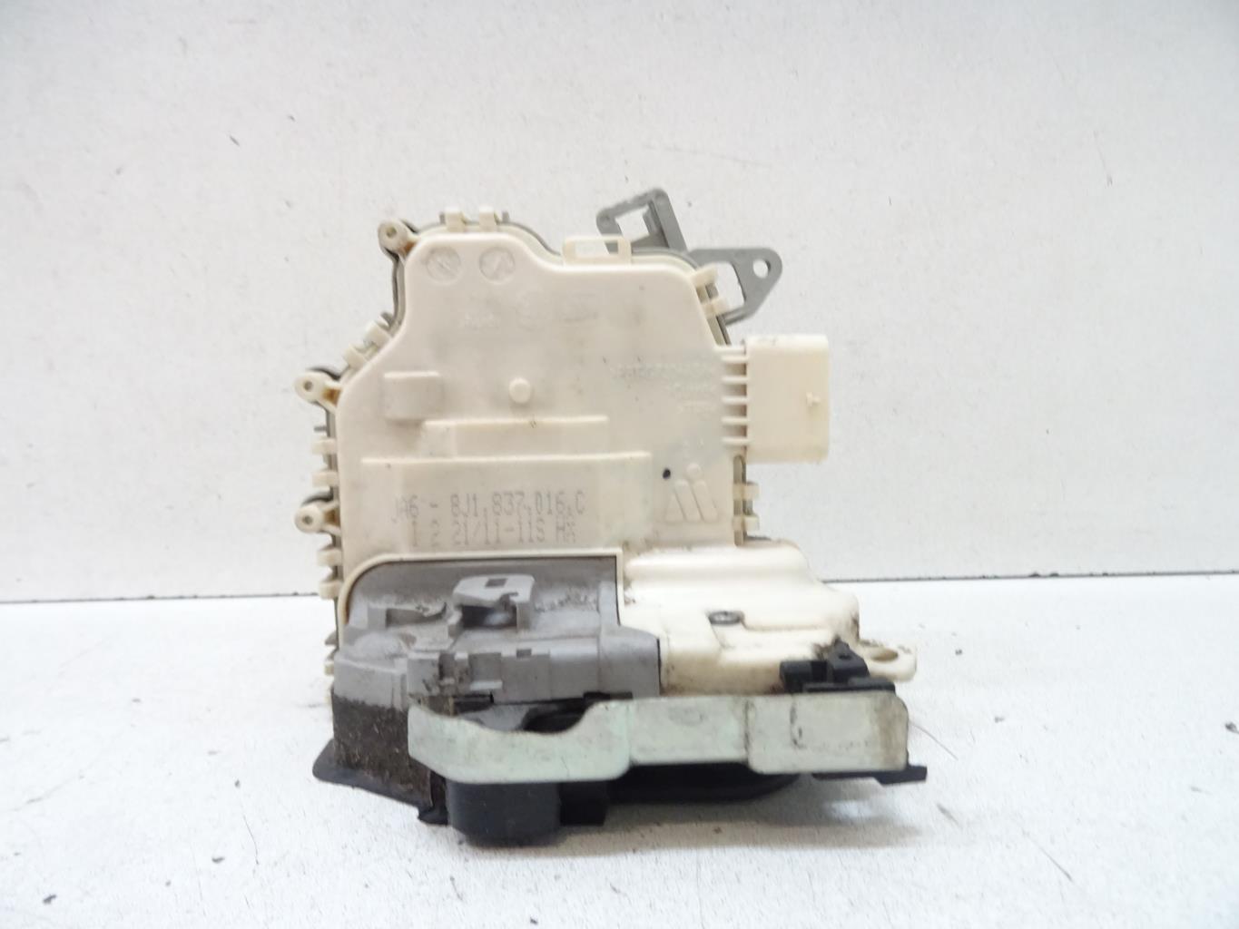 Serrure avant droit AUDI A1 1 PHASE 1 Diesel - 1