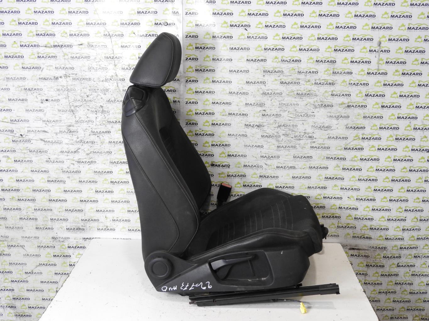 Siege avant droit VOLKSWAGEN SCIROCCO 3 PHASE 1 COUPE Diesel - 1