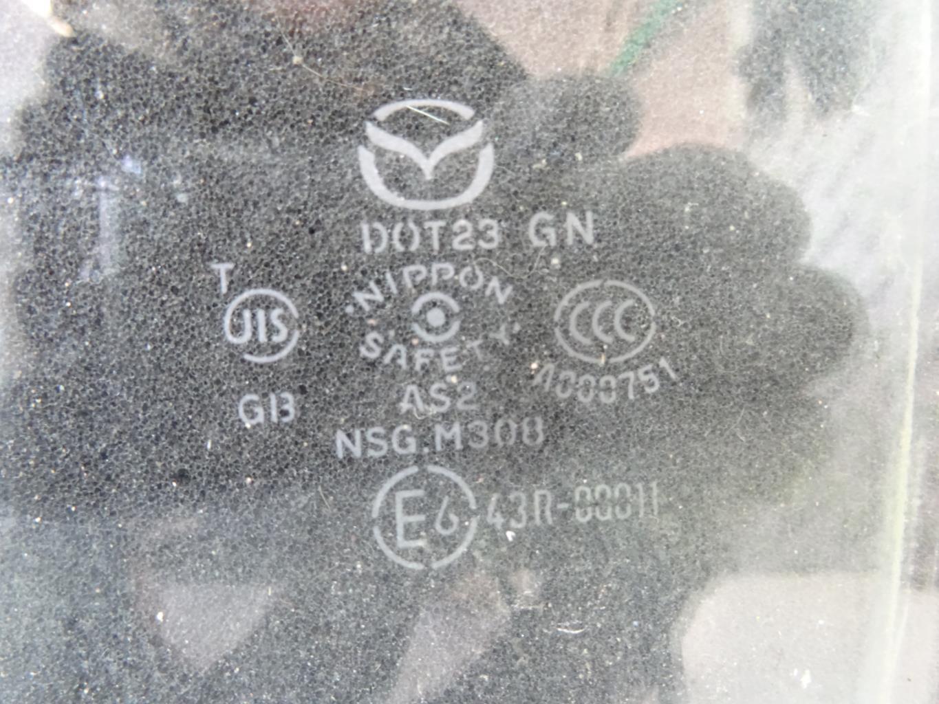 Vitre arriere gauche MAZDA 5 1 PHASE 2 Diesel - 1
