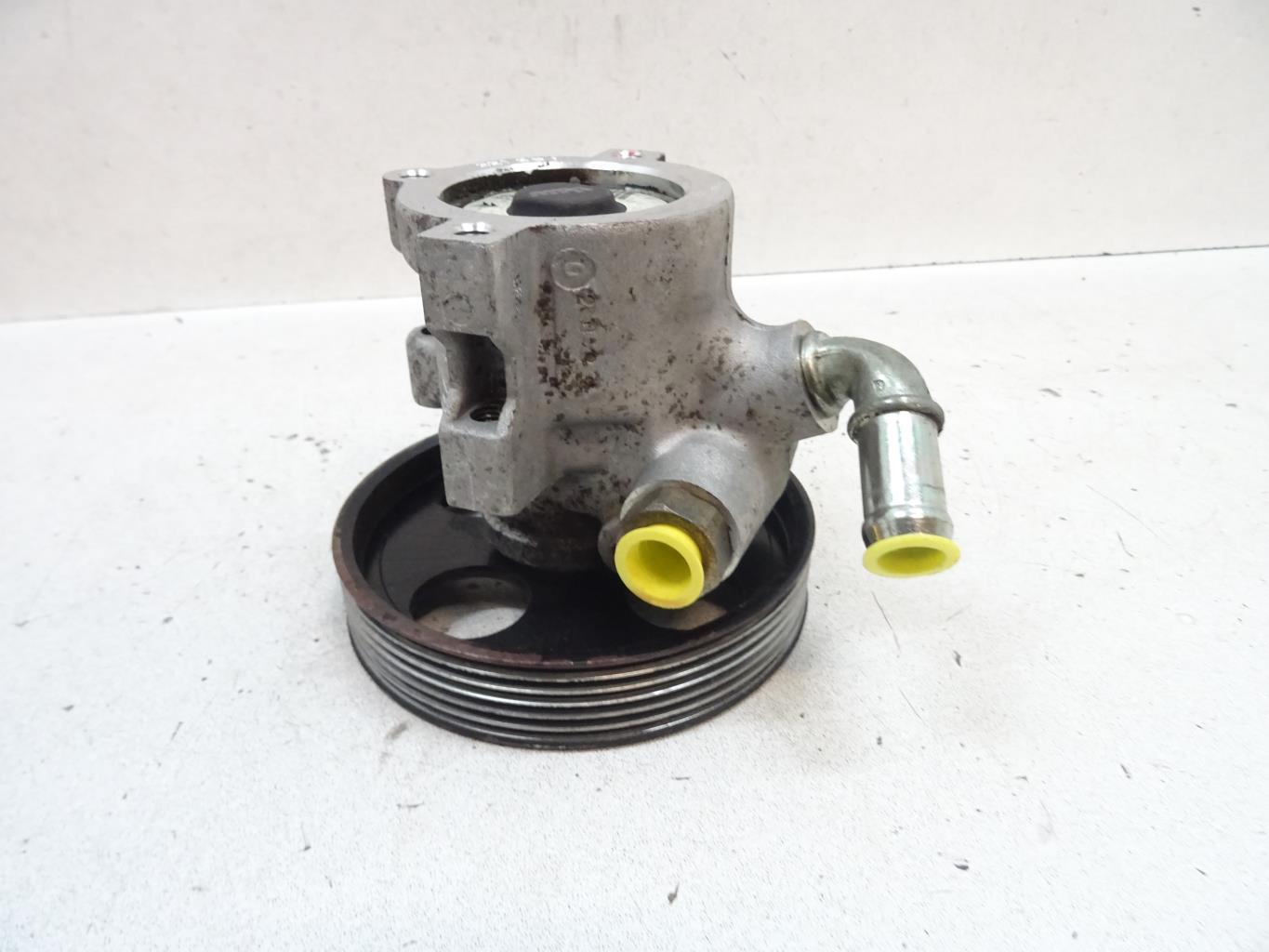Pompe de direction PEUGEOT 306  - 1