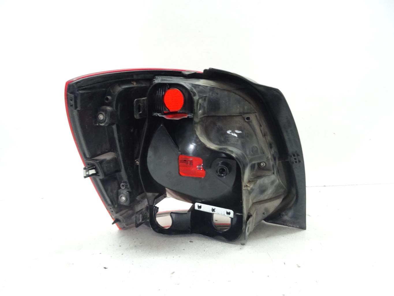 Fanale posteriore principale destro (luci) VOLKSWAGEN POLO 5 PHASE 1 Diésel - 1