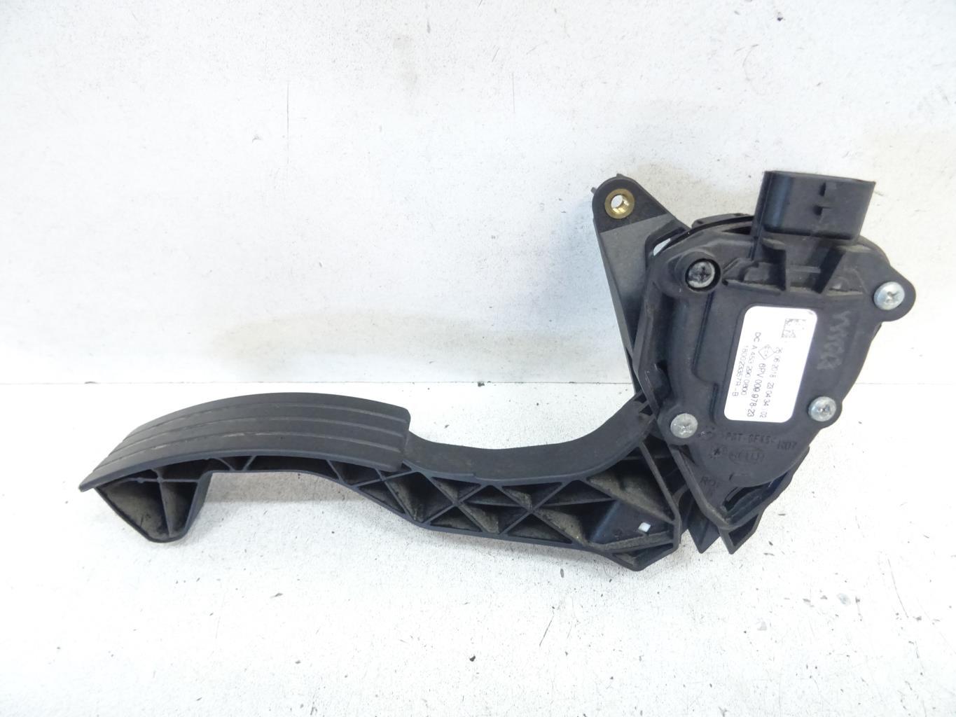 Pedale d'accelerateur RENAULT TWINGO 3 PHASE 1 Essence - 1