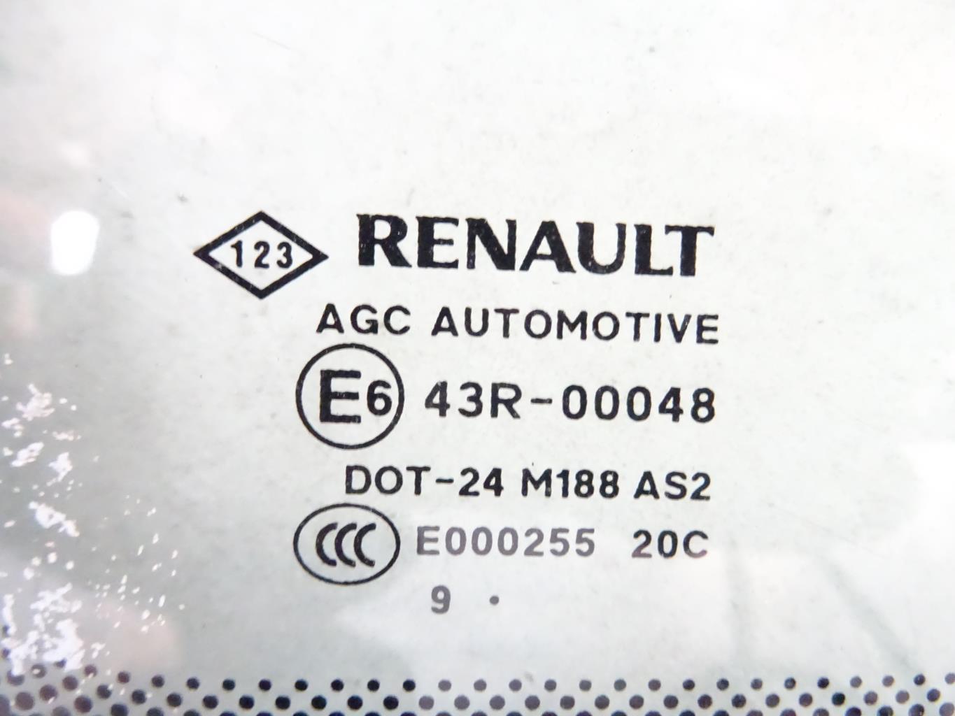 Custode arriere gauche RENAULT MEGANE 3 PHASE 1 BREAK Diesel - 1