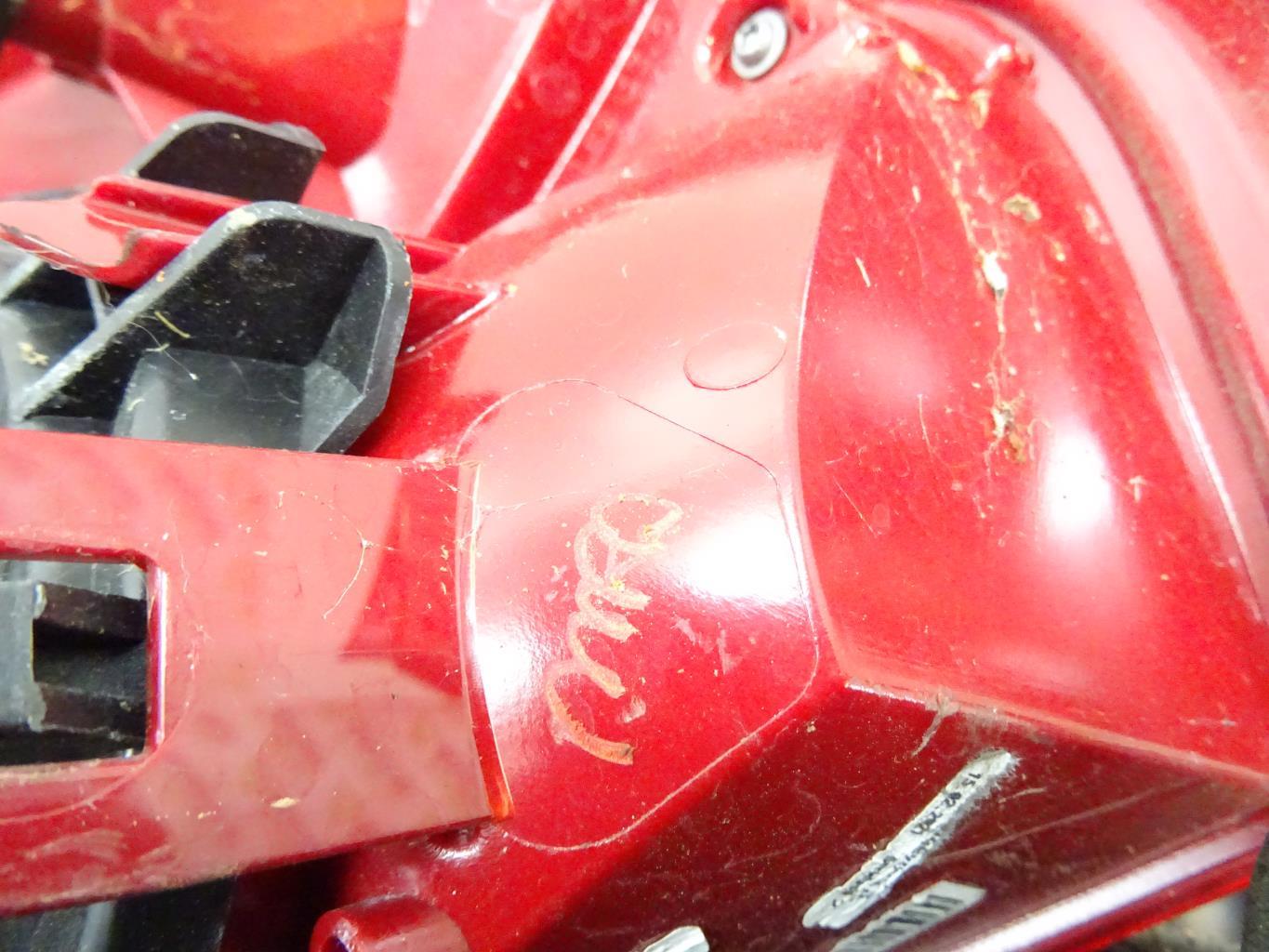 Fanale posteriore principale destro (luci) PEUGEOT 208 1 PHASE 1 Gasolina - 1