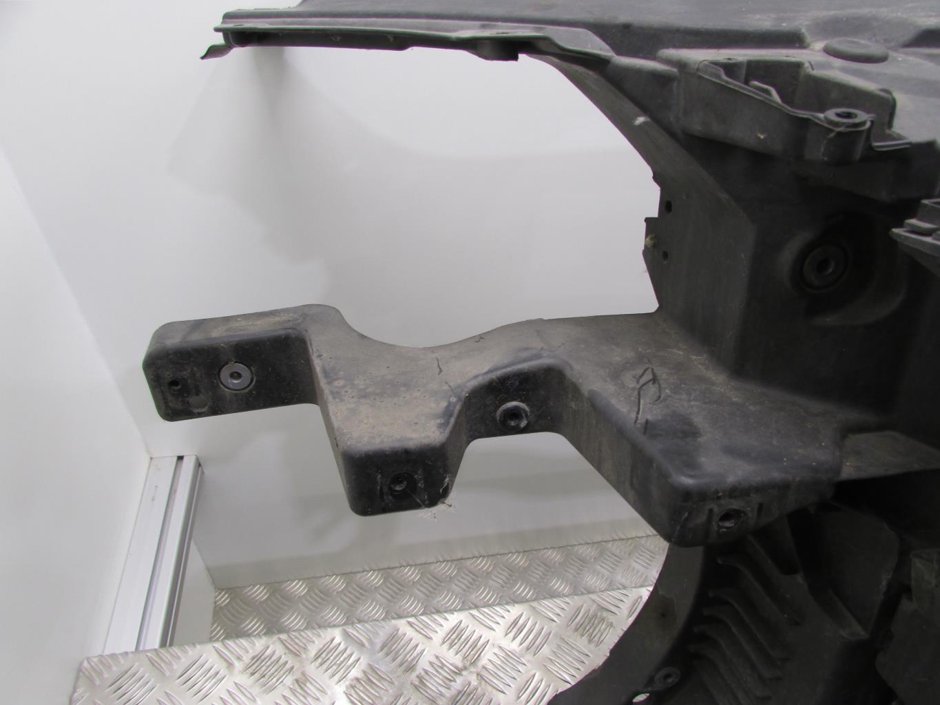 Face avant VOLKSWAGEN PASSAT 5 BREAK Diesel - 1