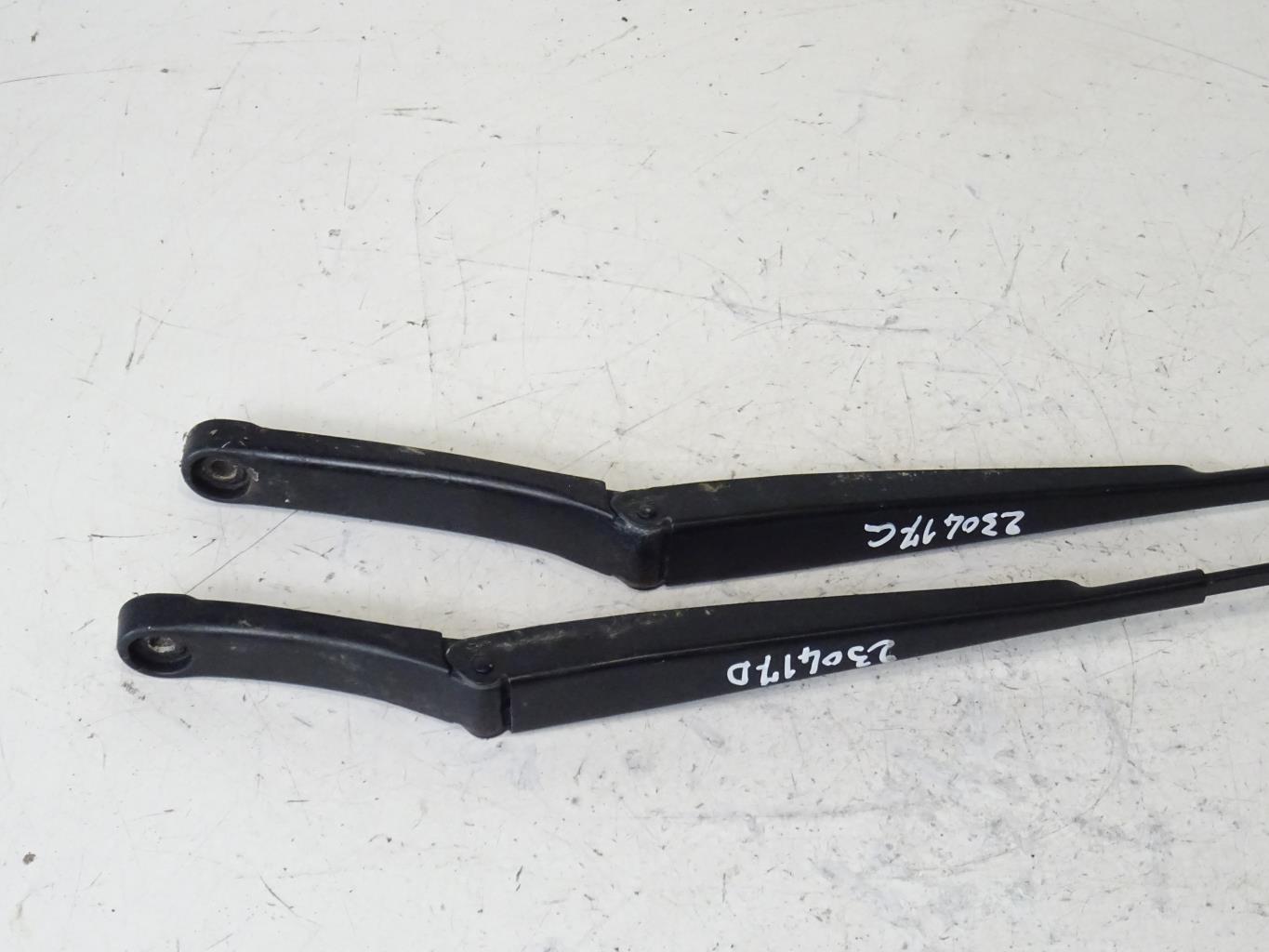 Braccio tergicristallo anteriore VOLKSWAGEN PASSAT 5 BREAK Diésel - 1