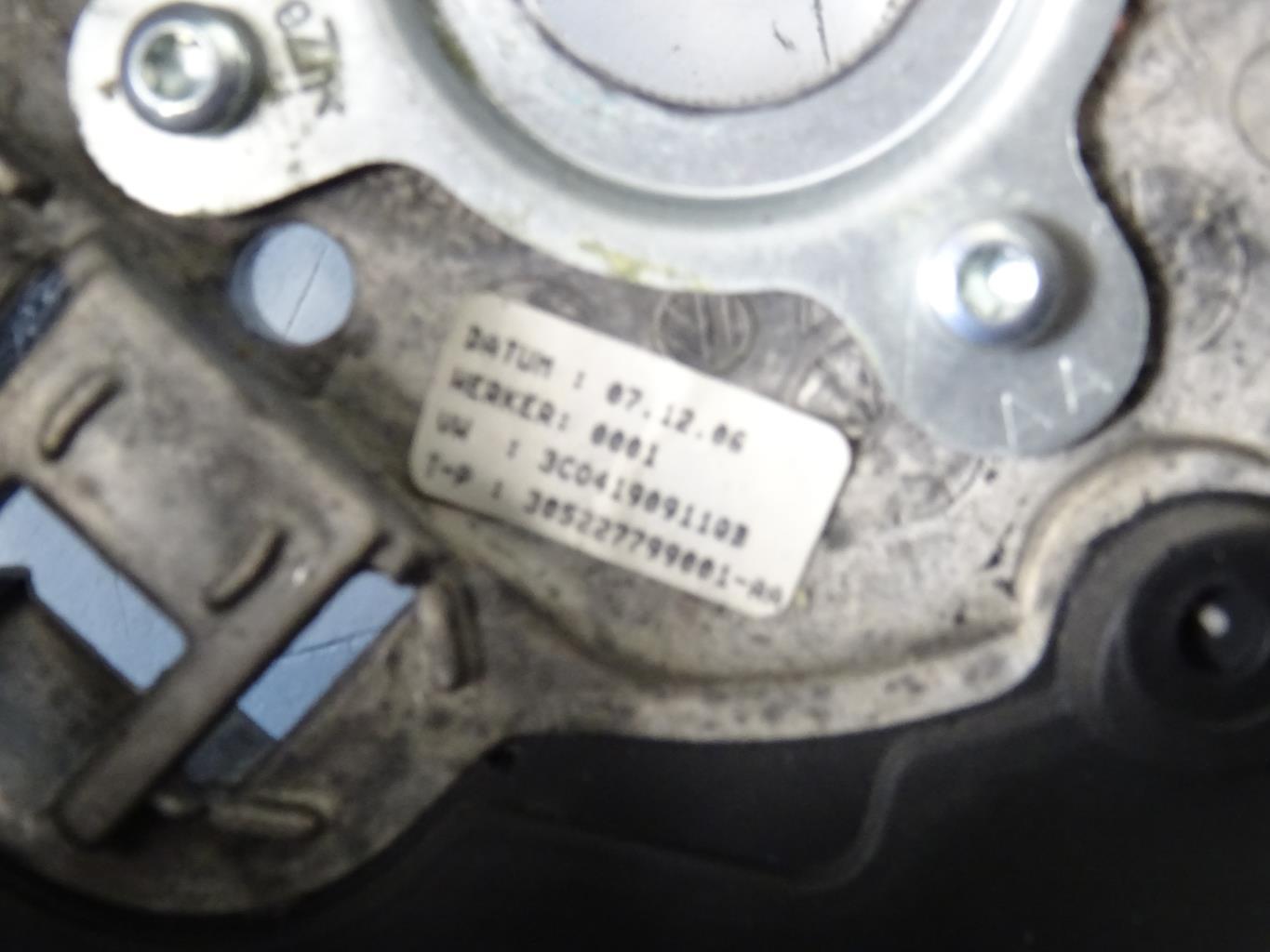 Volant VOLKSWAGEN PASSAT 5 BREAK Diesel - 1