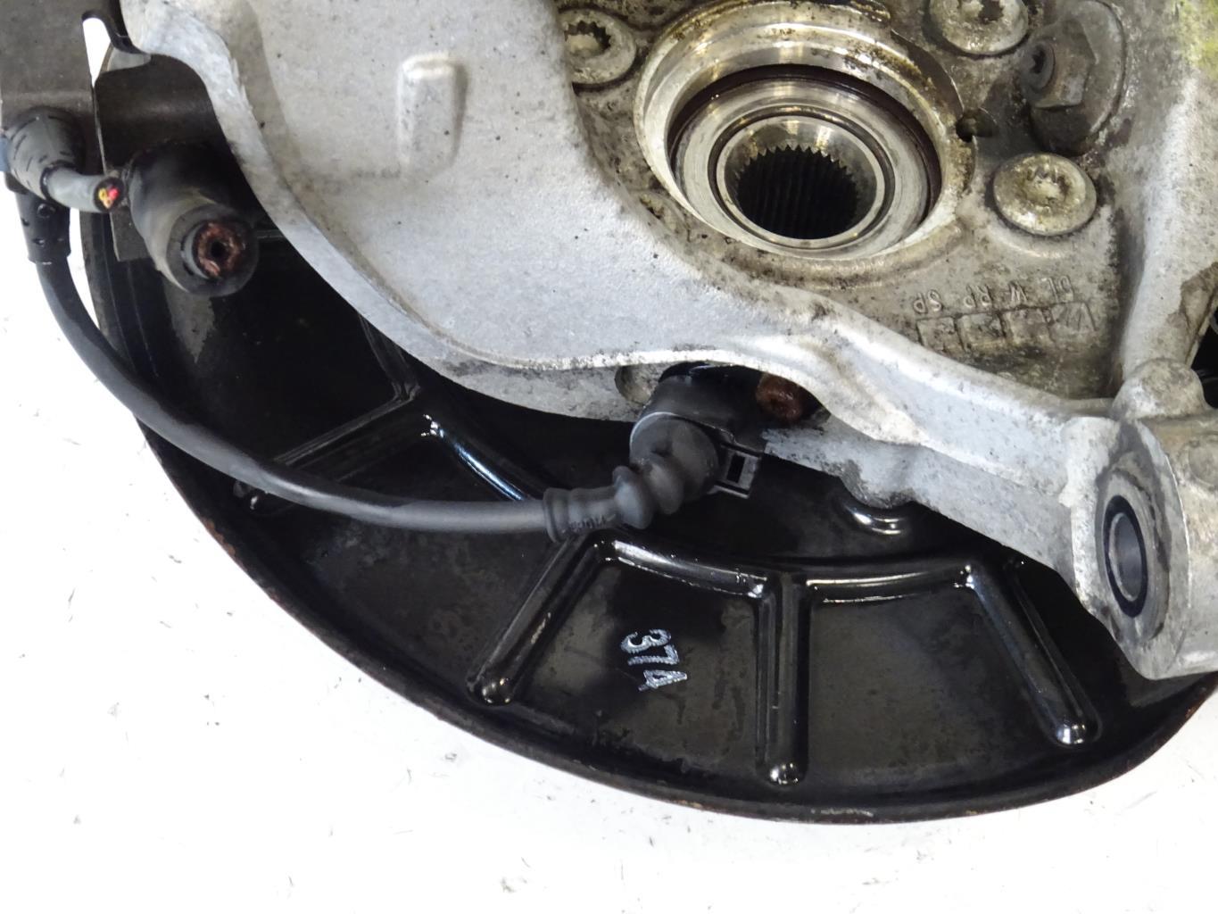 Mozzo anteriore sinistro VOLKSWAGEN PASSAT 5 BREAK Diésel - 1
