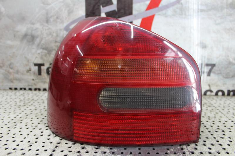 Fanale posteriore principale sinistro (luci) AUDI A3 1 PHASE 1 Diésel - 1