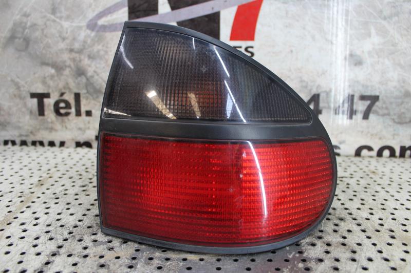 Fanale posteriore principale destro (luci) RENAULT LAGUNA 1 PHASE 1 Gasolina - 1