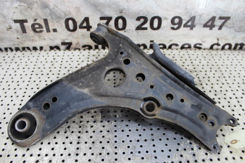 Triangle avant gauche VOLKSWAGEN POLO 3 PHASE 2 Essence - 1