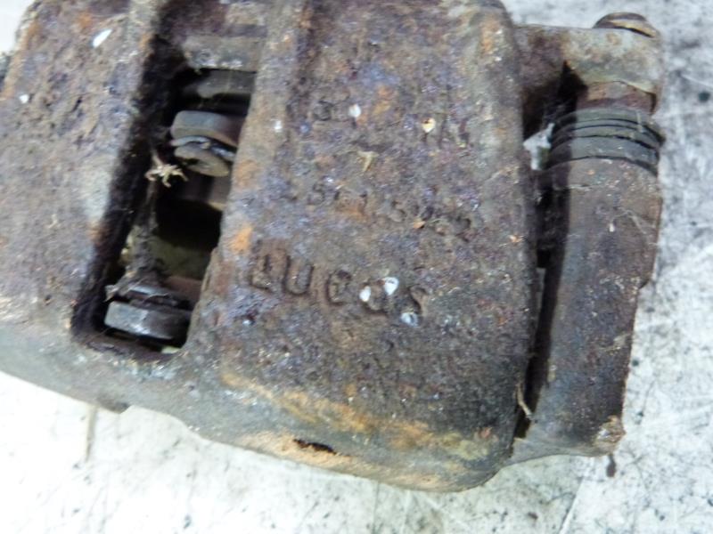 Pinza freni anteriore destra VOLKSWAGEN GOLF 3 Diésel - 1
