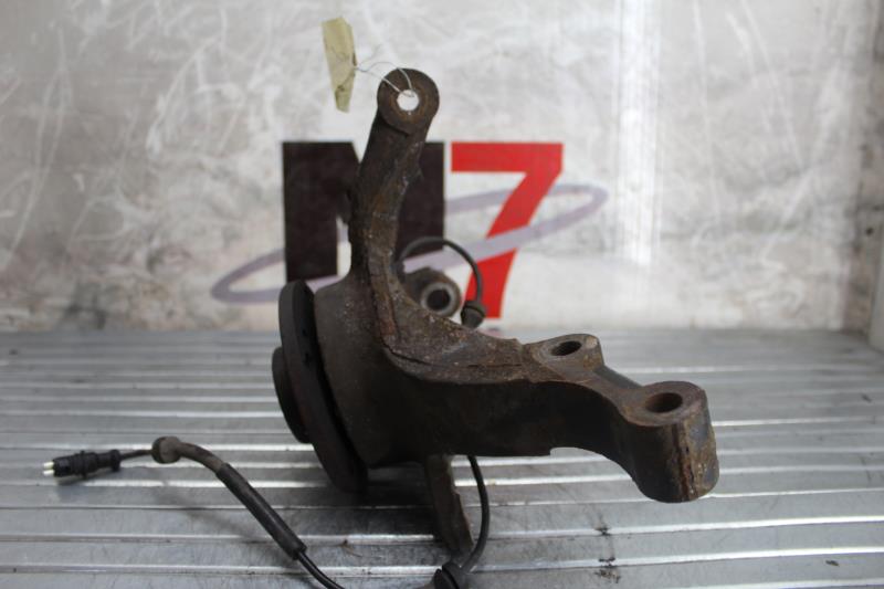 Fusee avant droit RENAULT LAGUNA 2 PHASE 1 Essence - 1