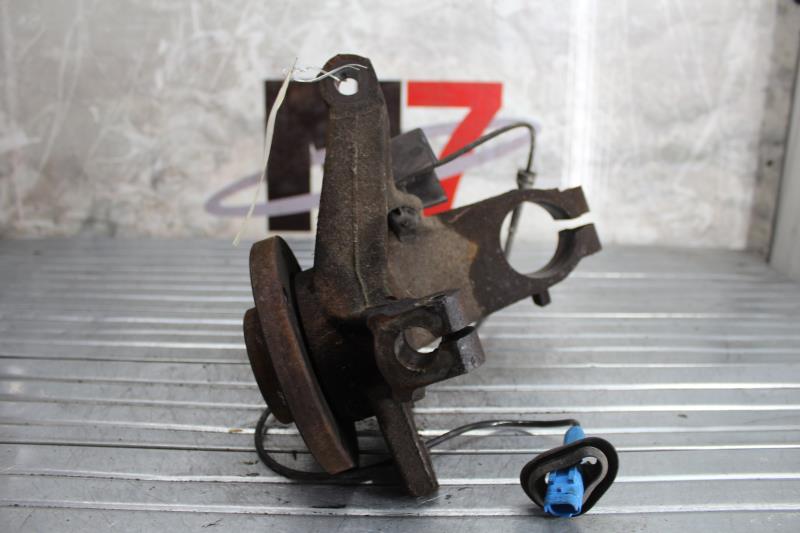 Fusee avant gauche PEUGEOT 206+ Essence - 1