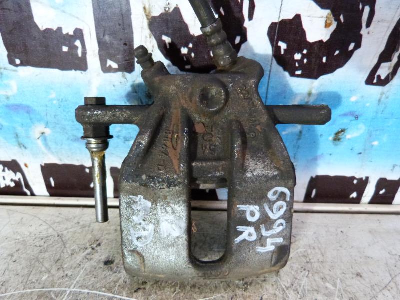 Etrier avant droit (freinage) RENAULT CLIO 3 PHASE 1 BREAK Diesel - 1