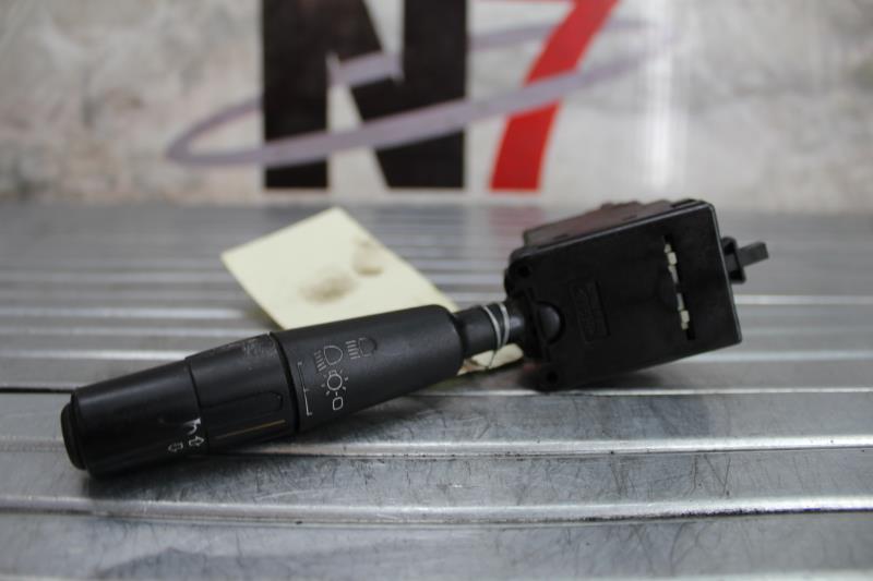 Commande de phare PEUGEOT 106 PHASE 2 Essence - 1