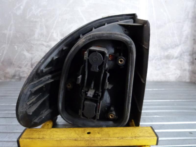 Fanale posteriore principale destro (luci) RENAULT LAGUNA 1 PHASE 1 Gasolina - 1