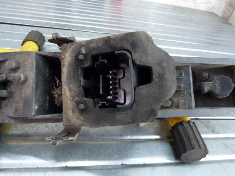 Base portalampade fanale posteriore sinistro RENAULT SCENIC 2 PHASE 1 Diésel - 1