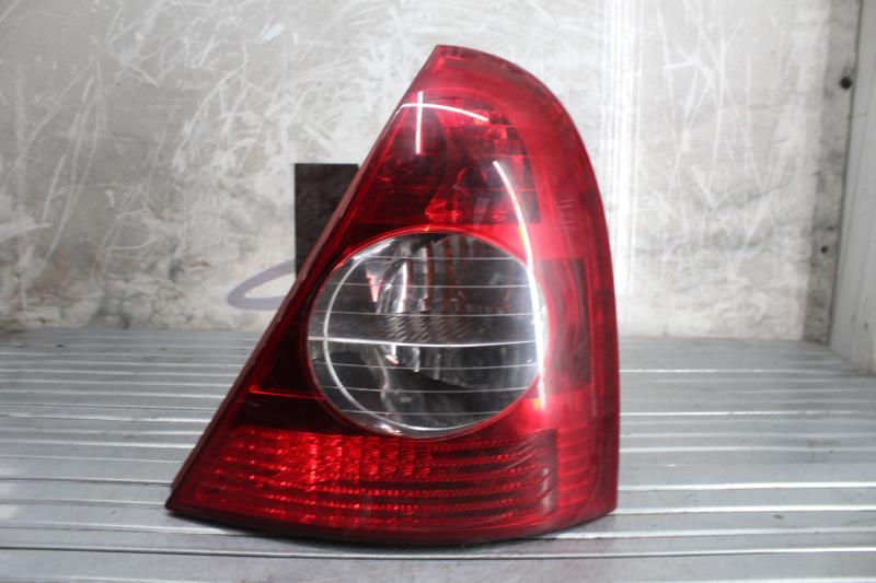 Fanale posteriore principale destro (luci) RENAULT CLIO 2 PHASE 2 Gasolina - 1