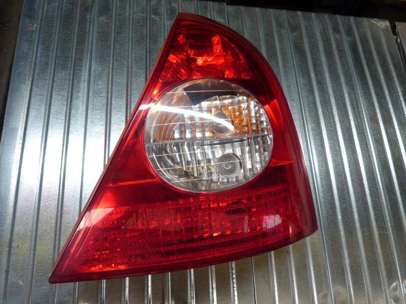 Fanale posteriore principale destro (luci) RENAULT CLIO 2 PHASE 2 Diésel - 1
