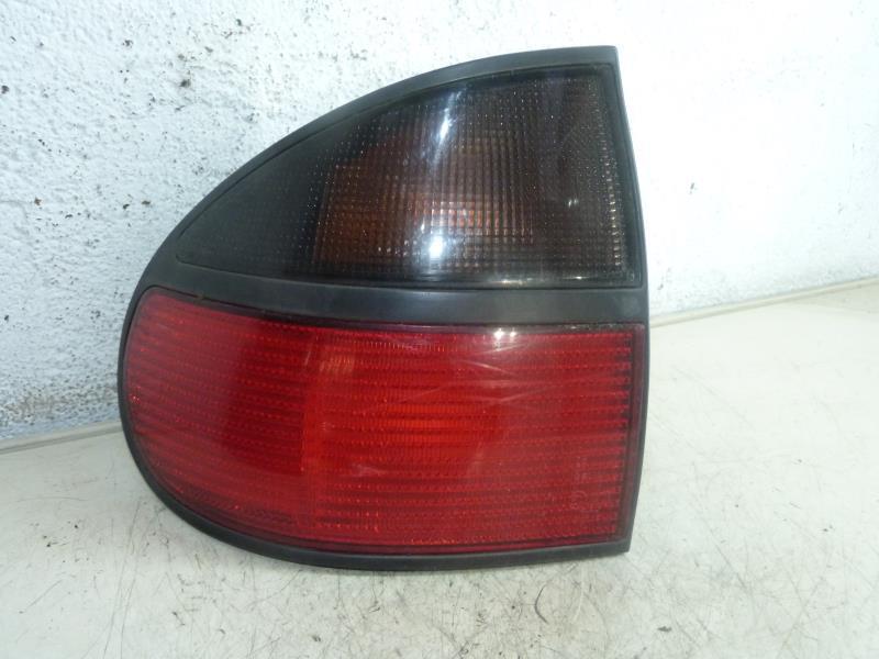 Fanale posteriore principale sinistro (luci) RENAULT LAGUNA 1 PHASE 1 Diésel - 1