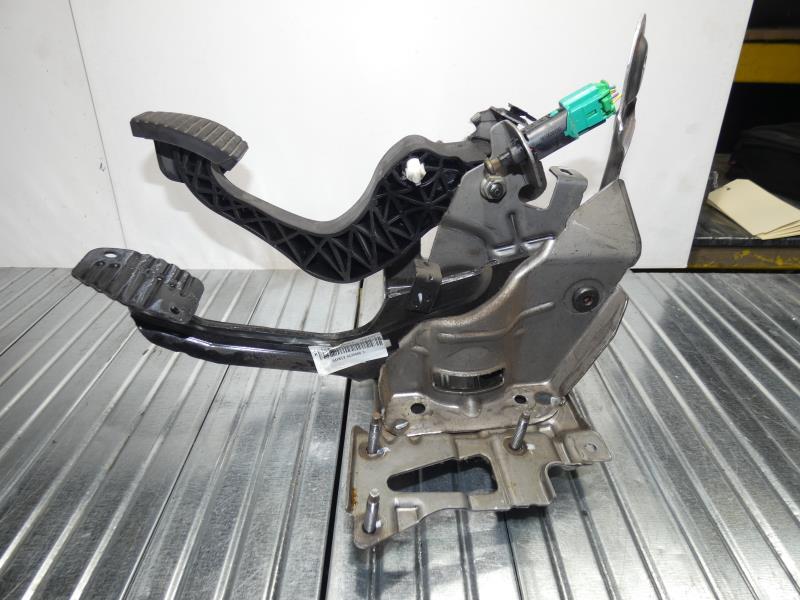 Pedale de frein CITROEN C4 2 PHASE 1 Diesel - 1