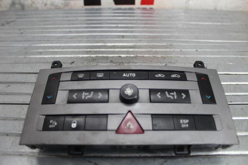Commande chauffage PEUGEOT 407 PHASE 1 Diesel - 1
