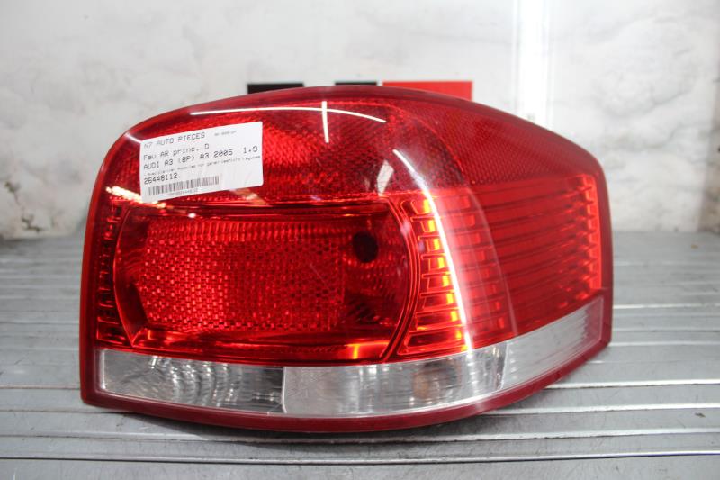 Fanale posteriore principale destro (luci) AUDI A3 2 PHASE 1 Diésel - 1