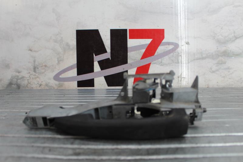 Maniglia portiera anteriore sinistra PEUGEOT 208 1 PHASE 1 Diésel - 1